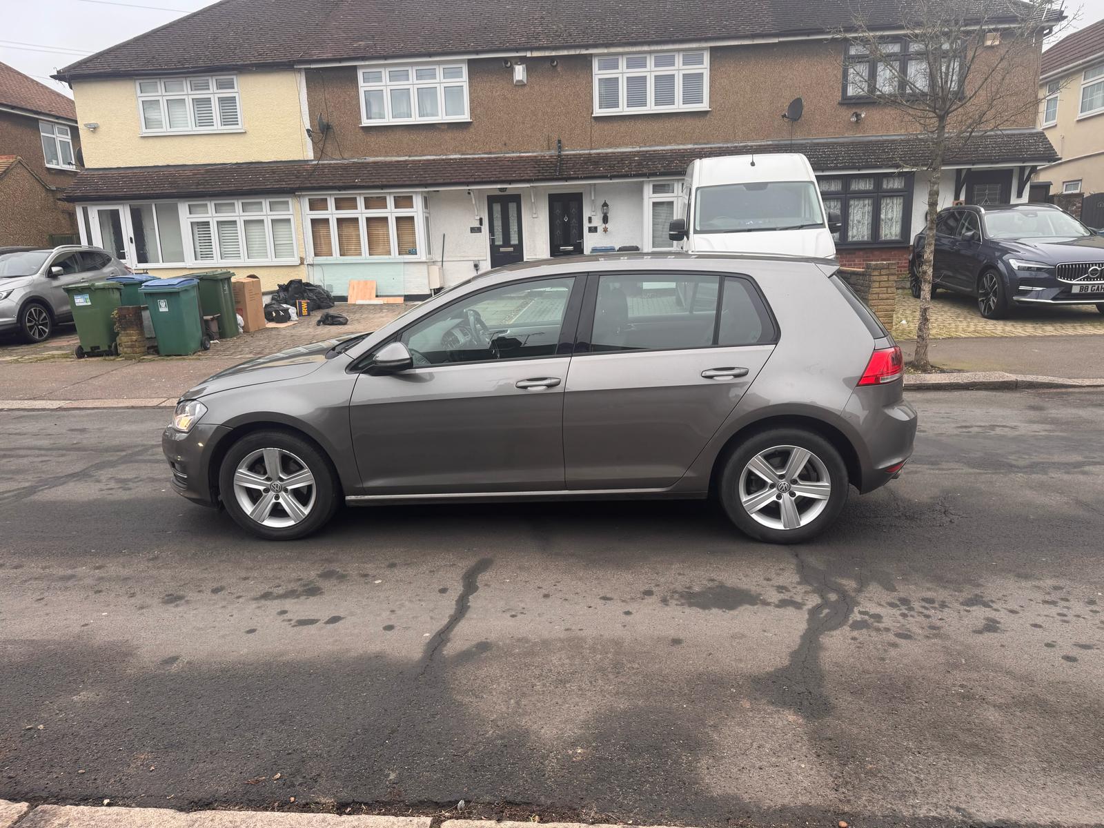 Volkswagen Golf 2014 (CAT S) - Grey - Manual - Petrol - Image 4