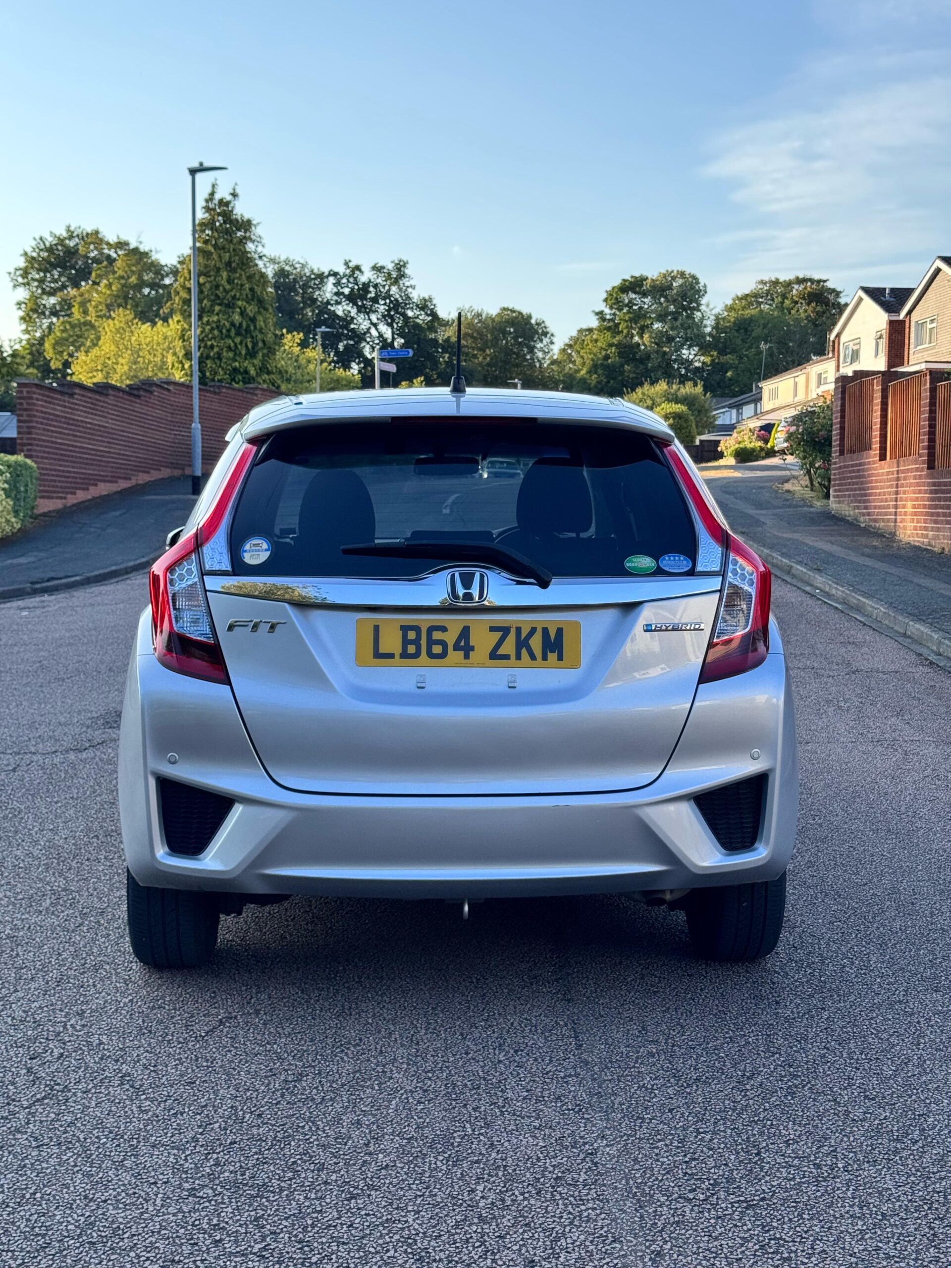 Honda Fit/Jazz 2015 - Silver - Automatic - Petrol Hybrid - Image 6