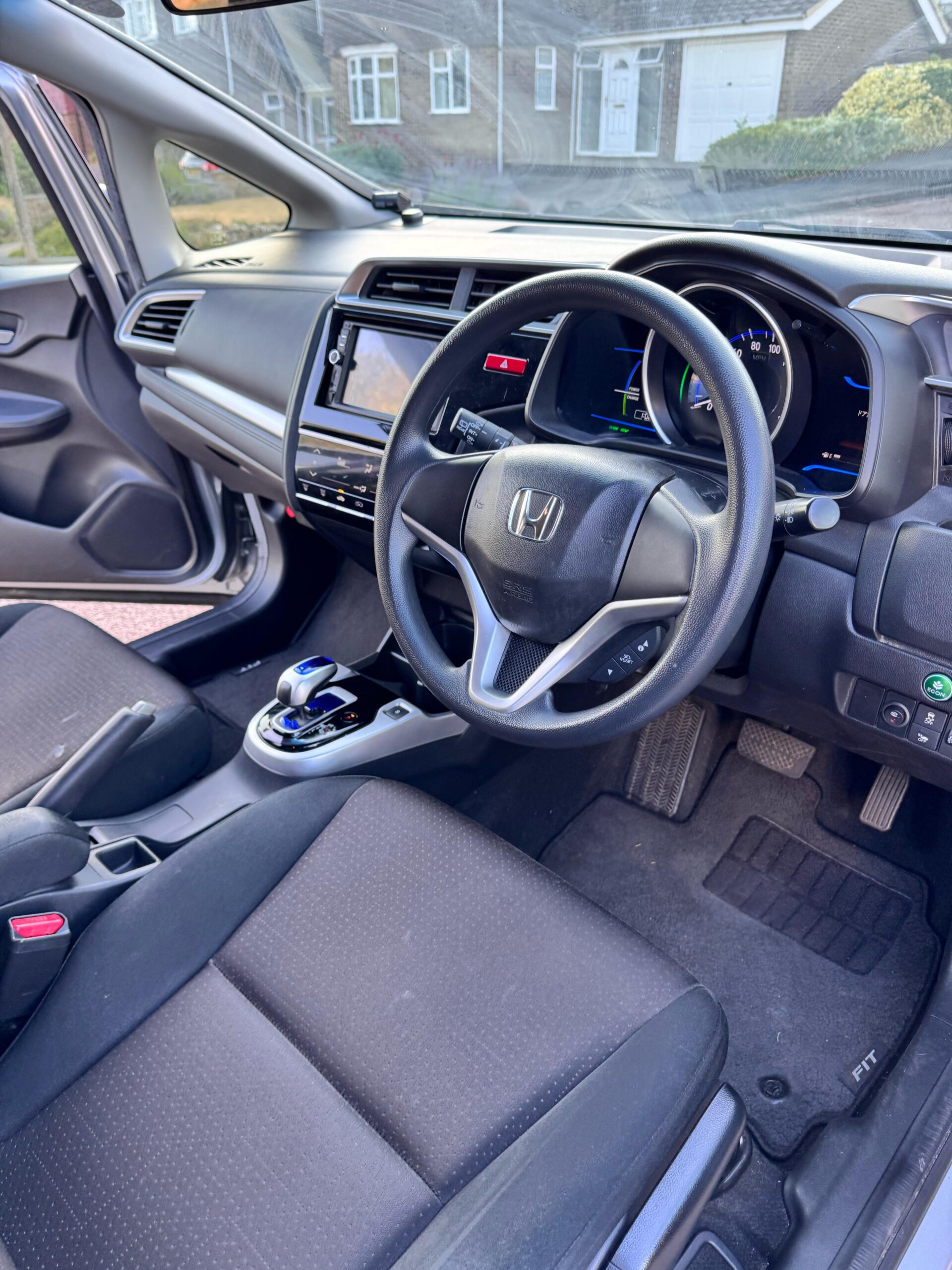 Honda Fit/Jazz 2015 - Silver - Automatic - Petrol Hybrid - Image 14
