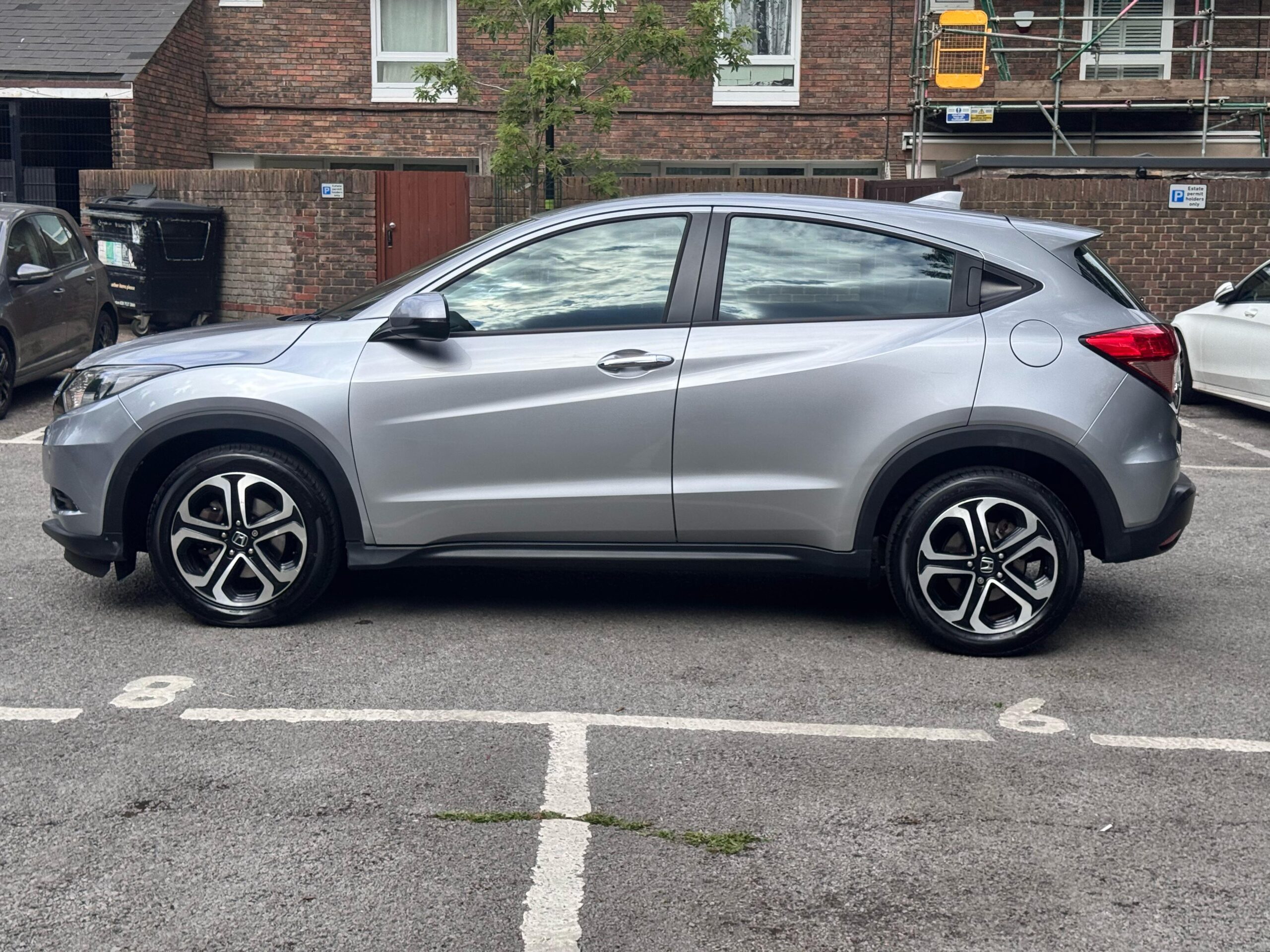 2017 Honda HR-V I-VTEC SE 1498cc | Silver | Automatic | Petrol - Image 8