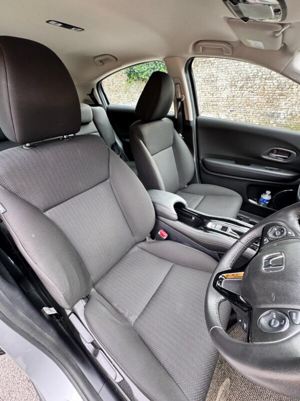 2017 Honda HR-V I-VTEC SE 1498cc | Silver | Automatic | Petrol - Image 13